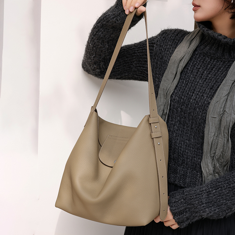 Geniş, Su Geçirmez, Tam Deri,  - Women Bags 2026 Trends incelemesi ve fiyatı